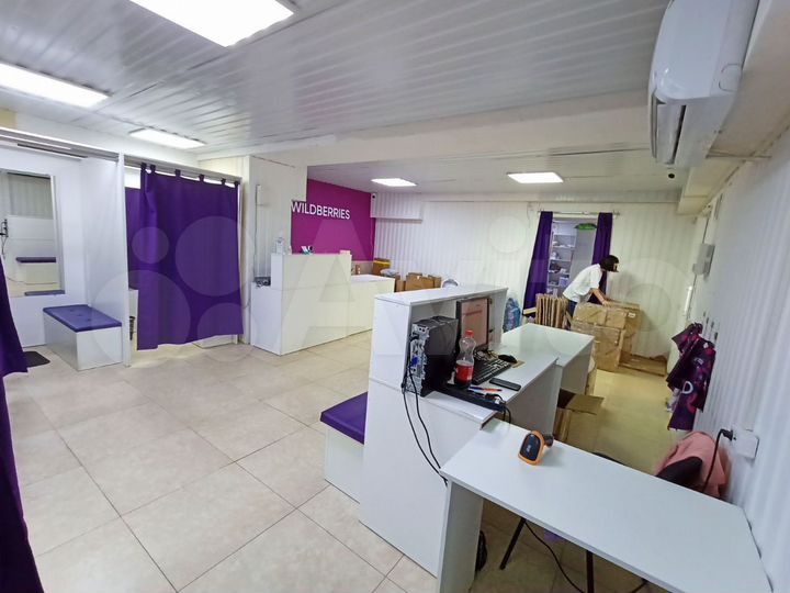 Проходное помещение - Генерала Острякова, 145 м²