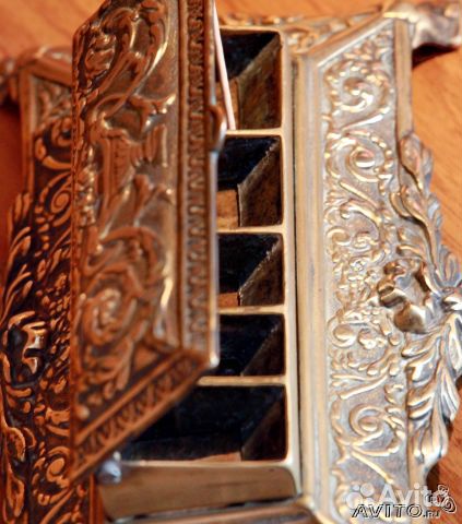 Антикварный бронзовый ларчик для колец и украшений