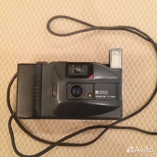 Пленочный фотоаппарат