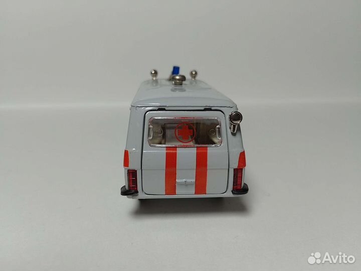 Раф 2203 скорая помощь СССР 1:43