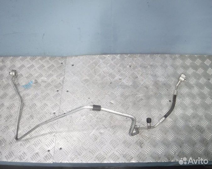 VW Tiguan 1 Трубка кондиционера
