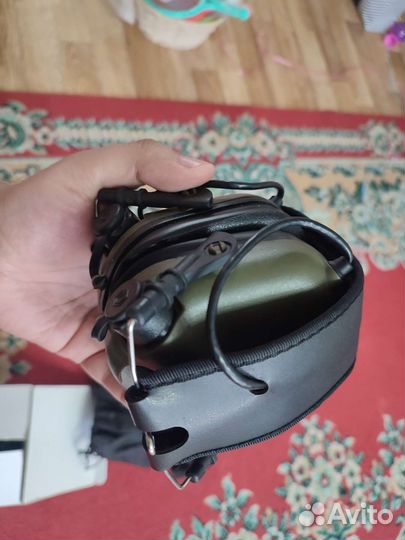 Активные наушники earmor