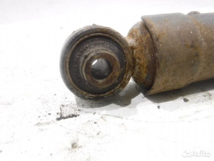 Амортизатор задний Тойота