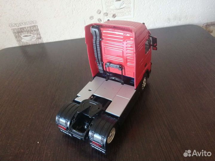 Модель volvo fh12 1/32