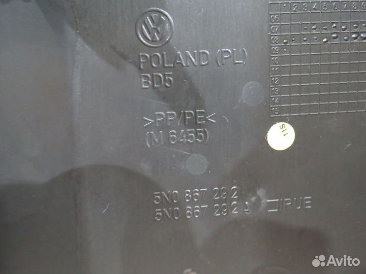 Обшивка стойки средняя правая Volkswagen Tiguan