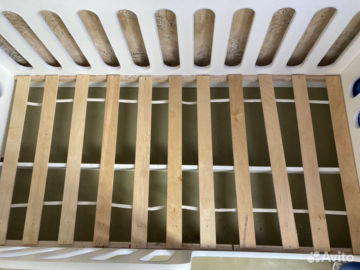 Детская кровать домик