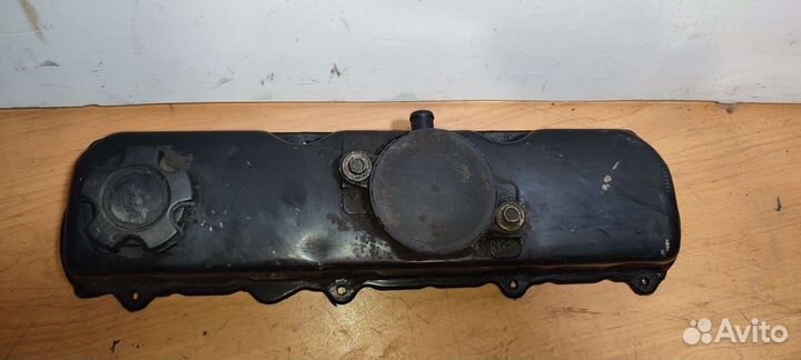 Клапанная крышка Nissan Primera P11 2.0 D