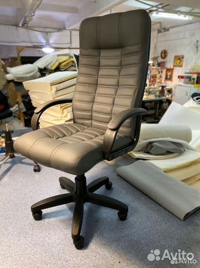 Компьютерное кресло