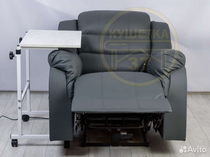 Стол на колесиках для реклайнера