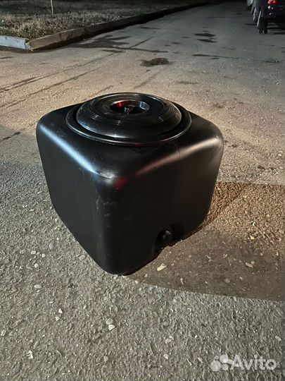 Бак для хранения жидкостей