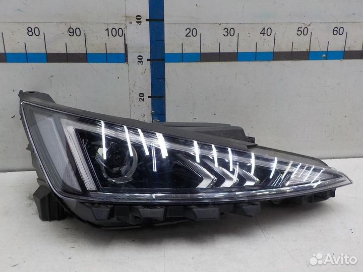 Фара правая Hyundai Avante