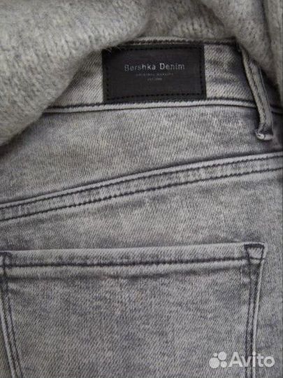 Джинсы bershka