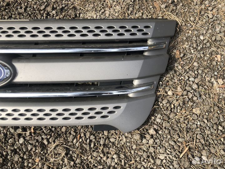 Решетка радиатора Ford Explorer V 10-15