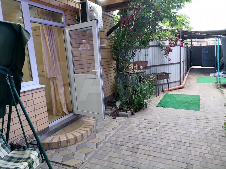 Дом 20 м² на участке 2 сот.