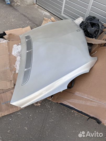 Капот Mercedes-Benz R-Class W251 дорест дефект