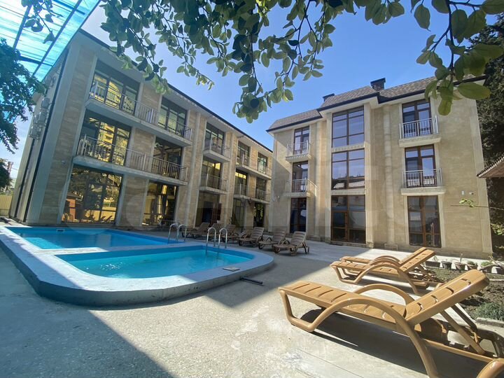 Гостиница, 950 м²