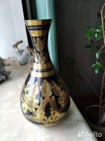 Вазы и вазочки для цветов