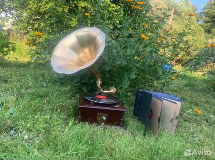 Граммофон механический
