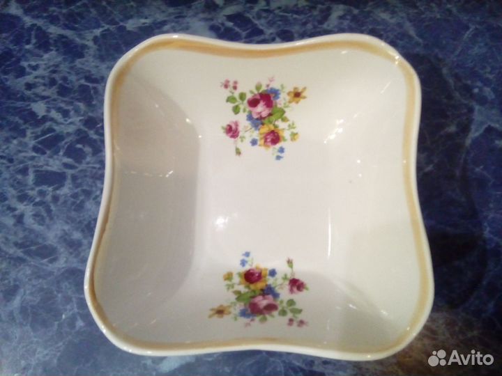 Квадратный фарфоровый салатник дфз