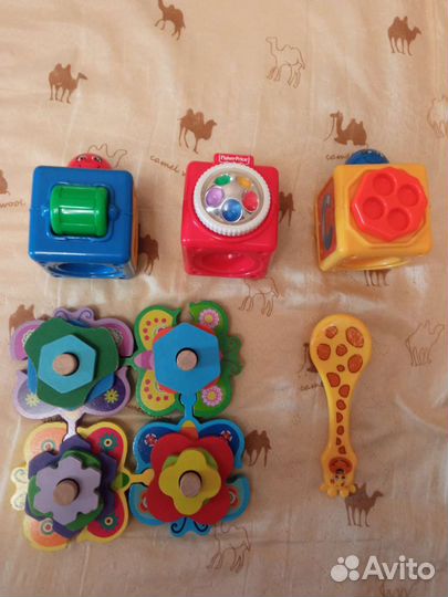 Игрушки для малыша, погремушки