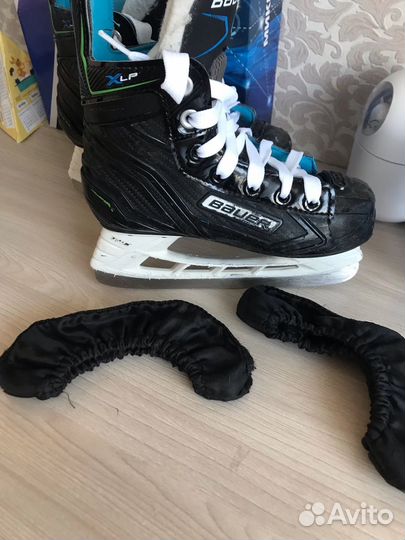 Коньки хоккейные