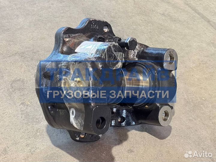 Поворотный кулак правый Ман Тгс в сборе