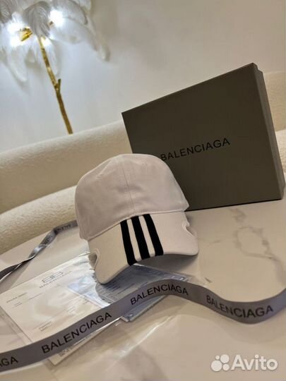 Кепка бейсболка balenciaga новая