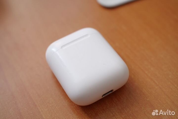 Airpod 1 кейс и левый наушник