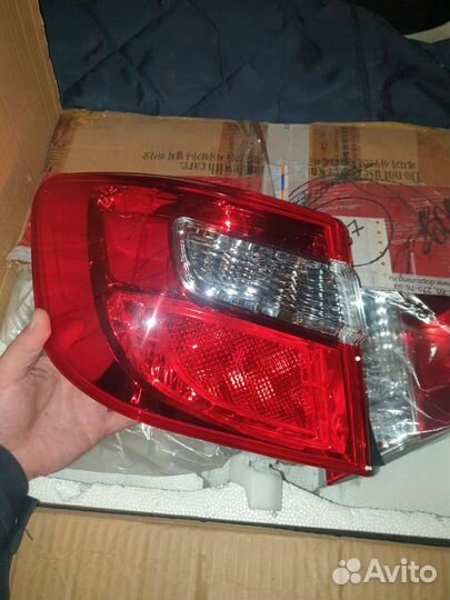 Фонарь задний наружний левый Camry V50