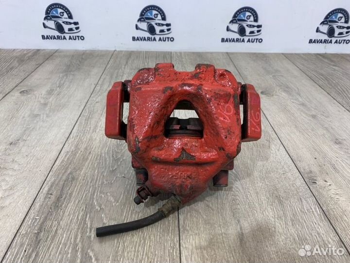 Суппорт тормозной передний правый Bmw 3 E90