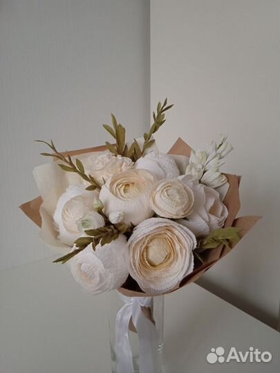 Букет из искусственных цветов ручной работы