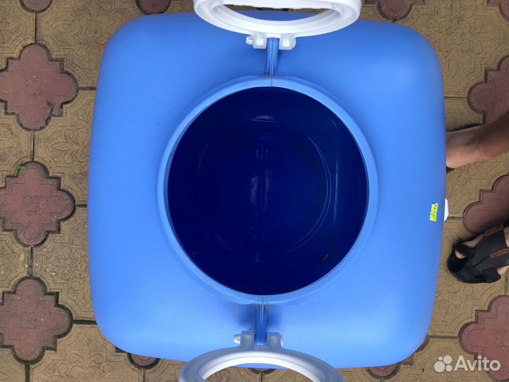 Фляги пластиковые 100л