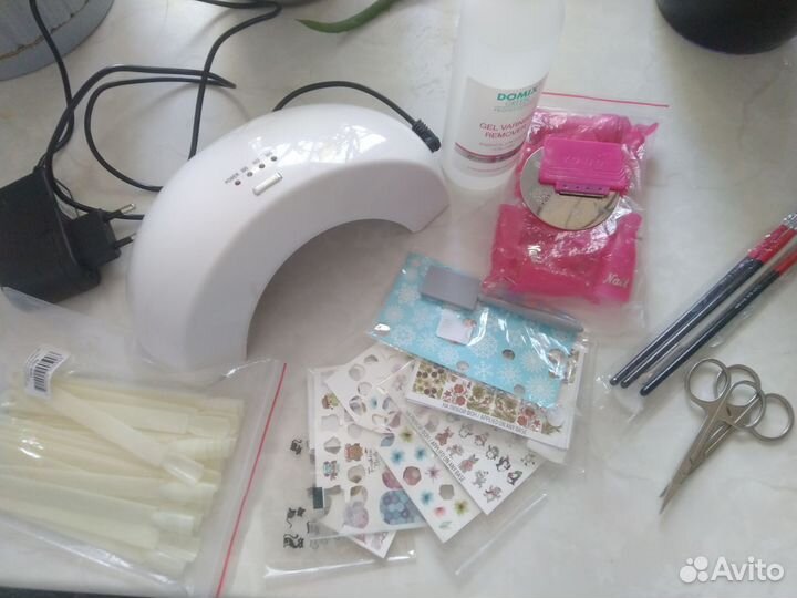 Набор для начинающего мастера маникюра
