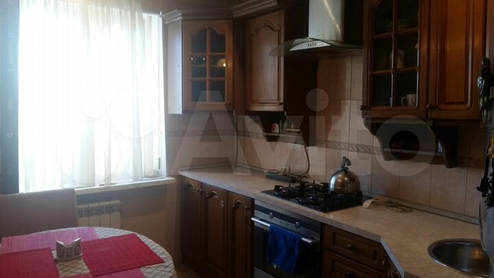 2-к. квартира, 60 м², 1/9 эт.