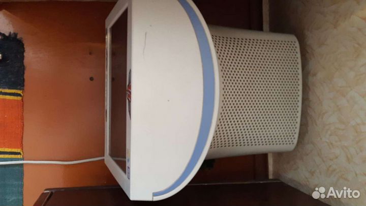 Монитор Samsung SyncMaster 757mb