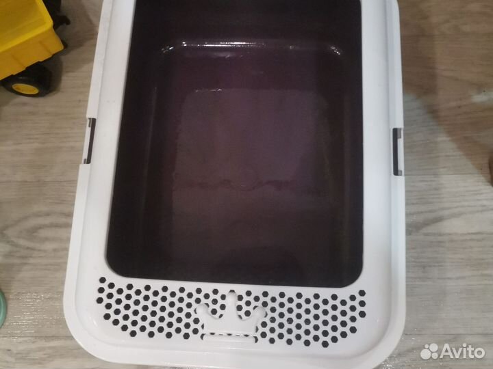 Лоток для кошек глубокий бу с дефектом