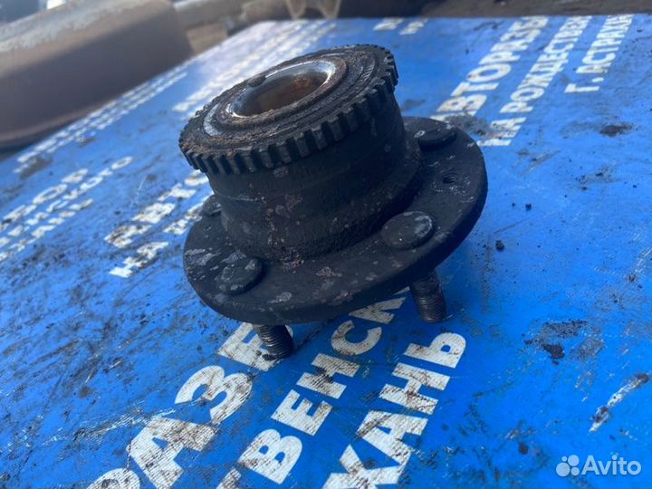 Задняя ступица Mazda Mpv минивен GY-DE 2001