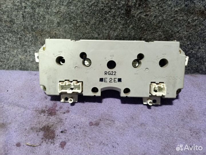 Блок управления климат-контролем Mazda 6 GG 2006