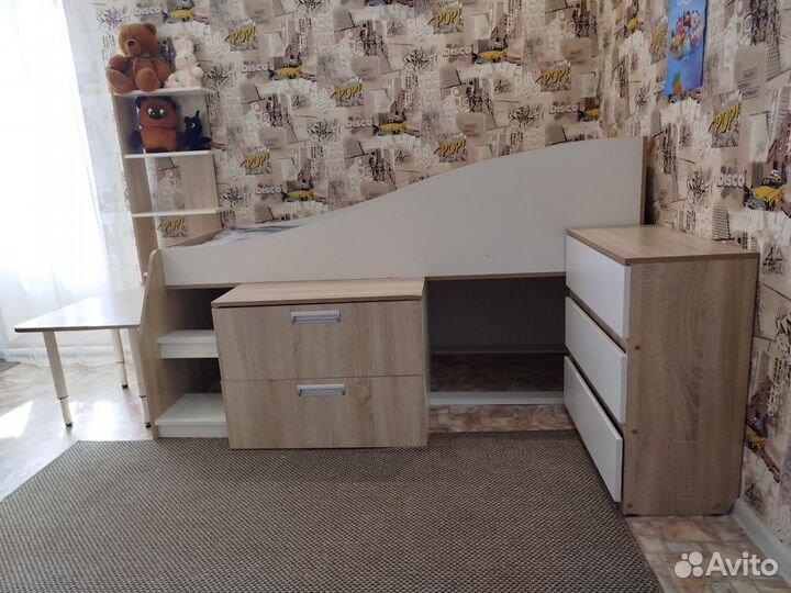 Комплект детской мебели бу