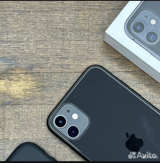iPhone 11, 64 ГБ