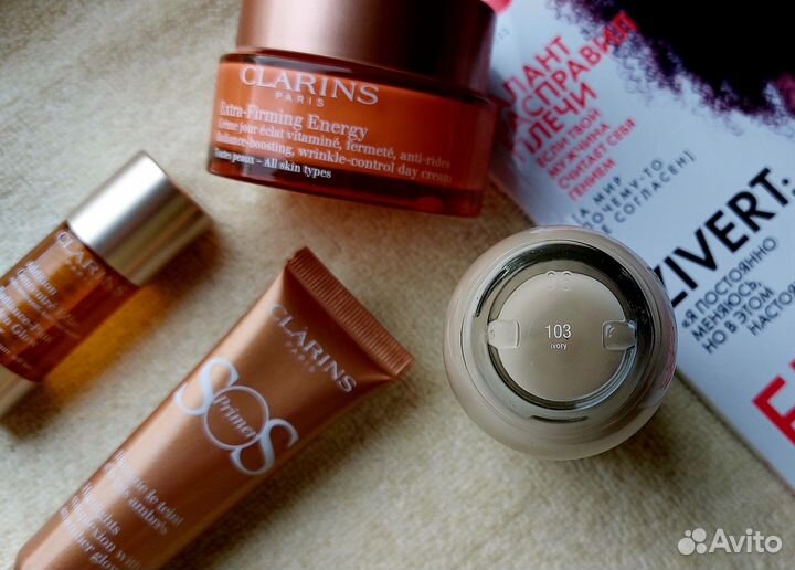 Тональные кремы Clarins Everlasting и Laura Geller