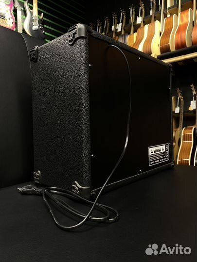 Комбик 40 ватт для бас-гитары (Новый)