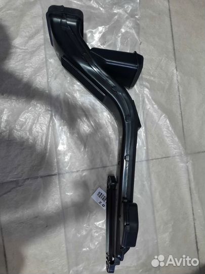 Воздухозаборник воздушного фильтр передний Toyota