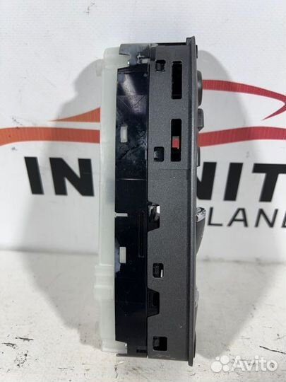 Блок кнопок стеклоподъёмника Infiniti Q70/M Y51