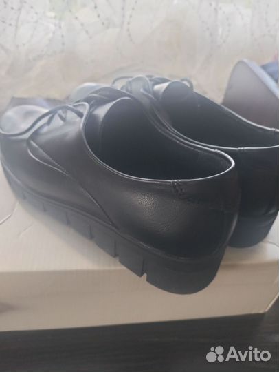 Туфли женские 39 размер новые