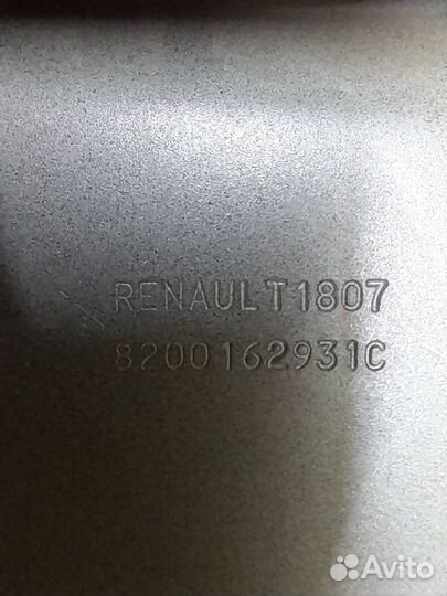 Центральная стойка кузова правая Renault Megane 2