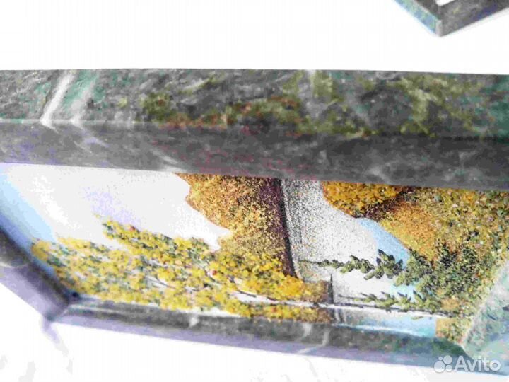 Панно из камня