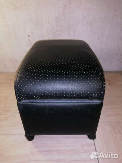 Подлокотник на KIA RiO