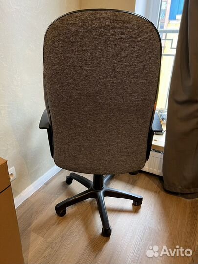 Компьютерное кресло