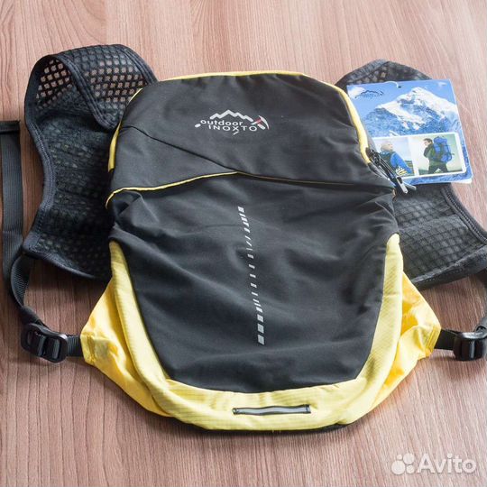 Рюкзак с ёмкостью для воды 1,5 литра новый